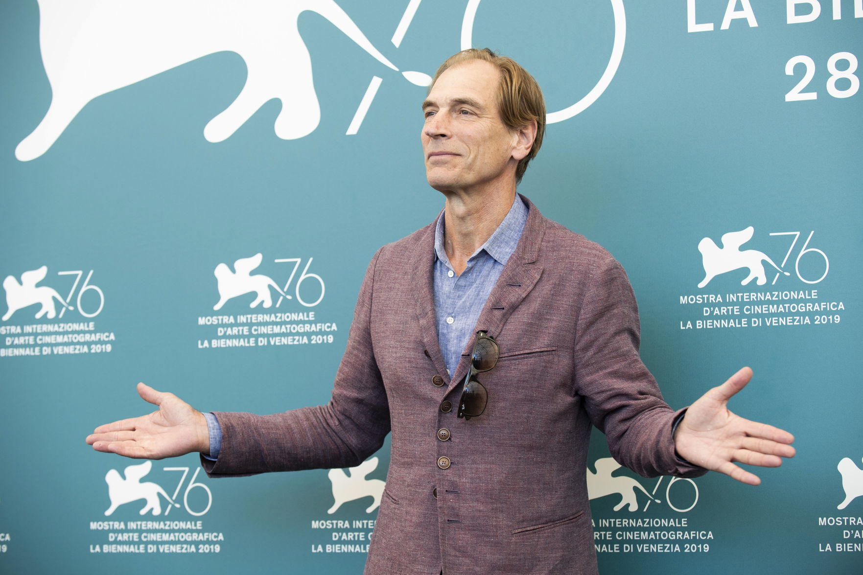 Julian Sands